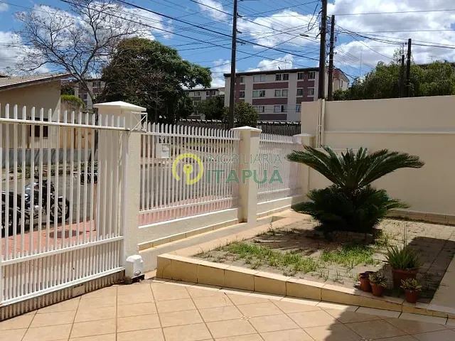 Casa com 360m² 3 quartos e 2 banheiros, à venda, no bairro Coliseu em Londrina
