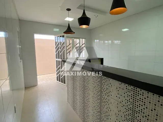 Casa com 180m² 2 quartos e 1 banheiro, para alugar, no bairro São Francisco em Araçuaí