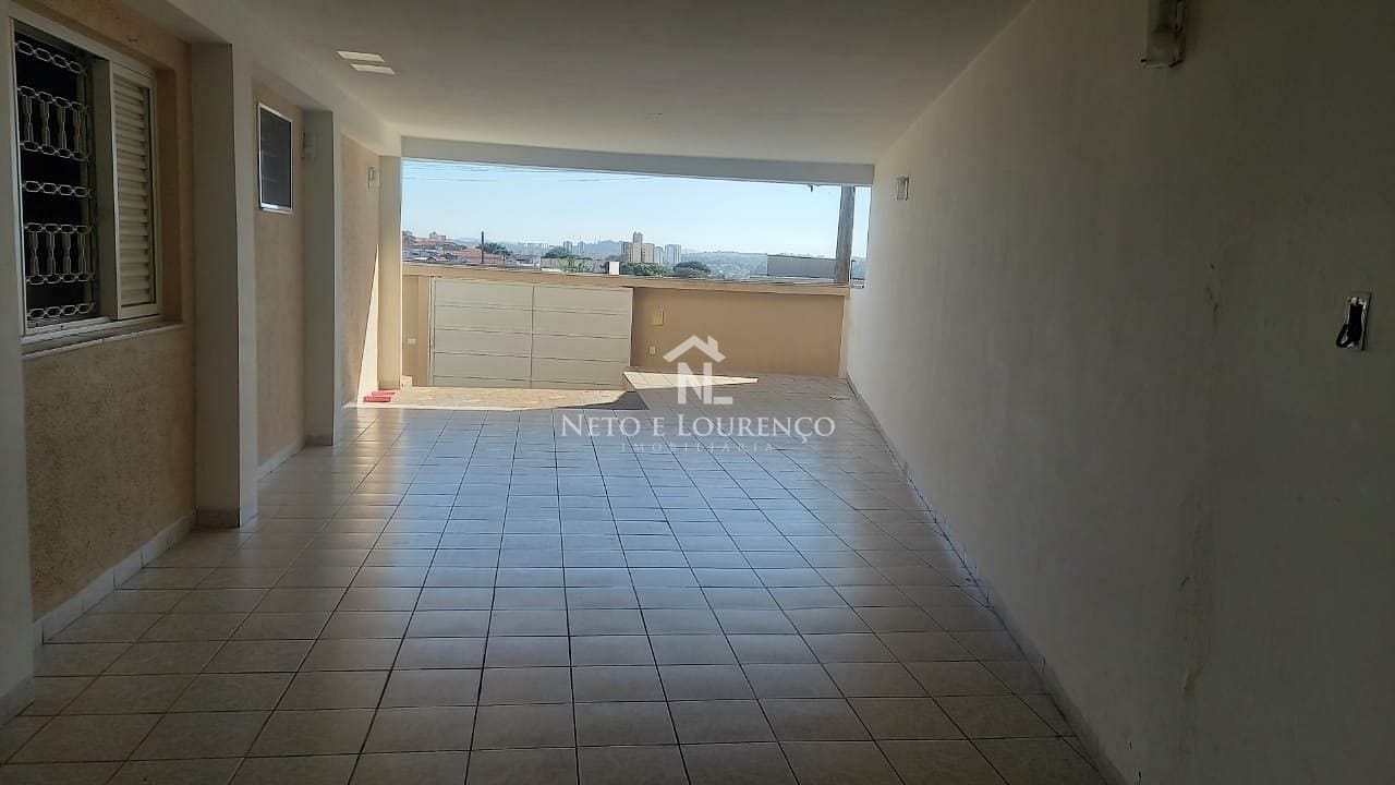 Casa à venda com 3 quartos, 200m² - Foto 14