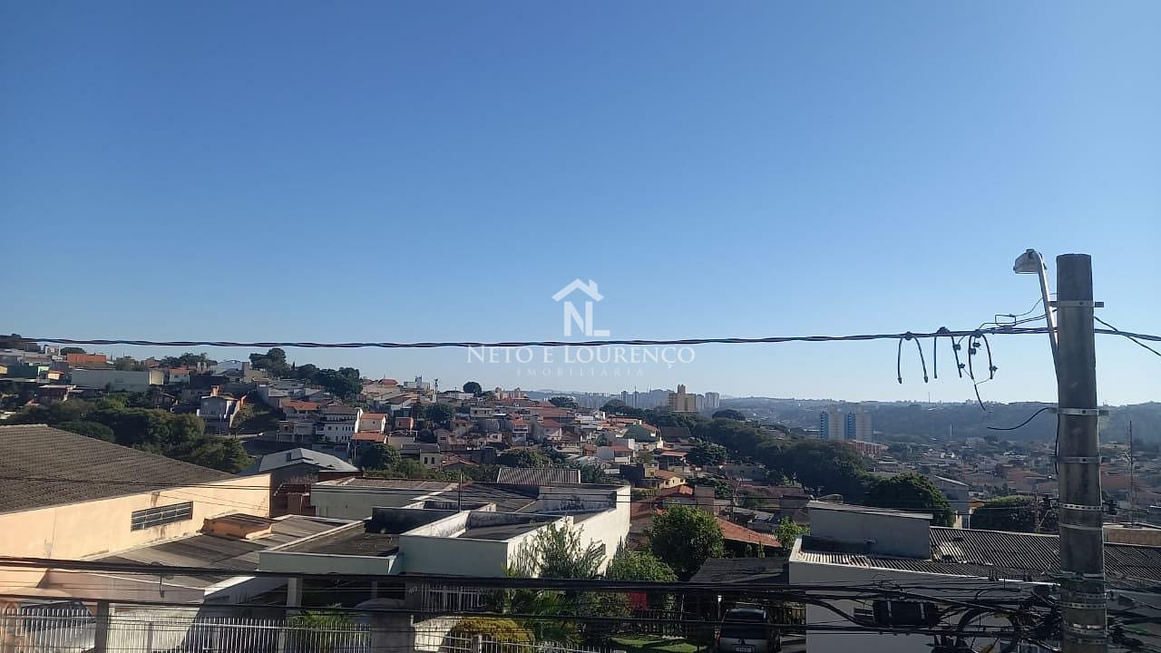 Casa à venda com 3 quartos, 200m² - Foto 2