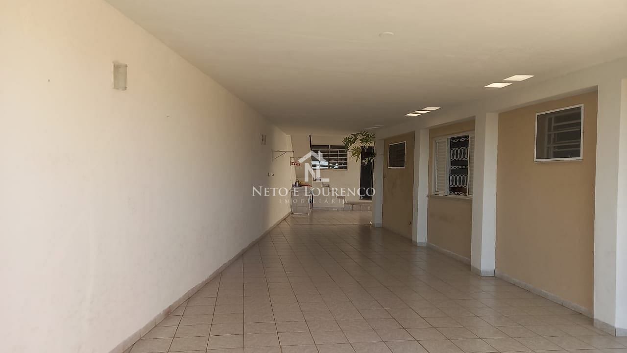 Casa à venda com 3 quartos, 200m² - Foto 3