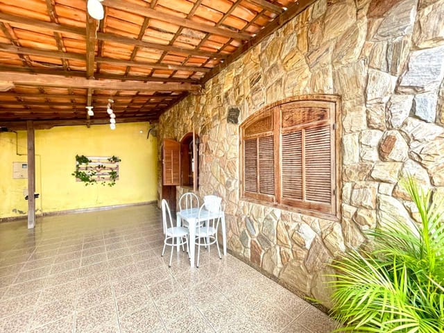 Casa 4 quartos e 2 banheiros, à venda, no bairro Canaã em Belo Horizonte