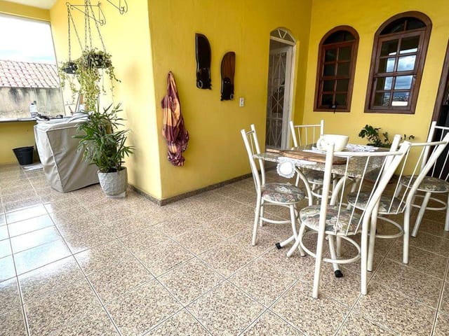 Casa 4 quartos e 2 banheiros, à venda, no bairro Canaã em Belo Horizonte