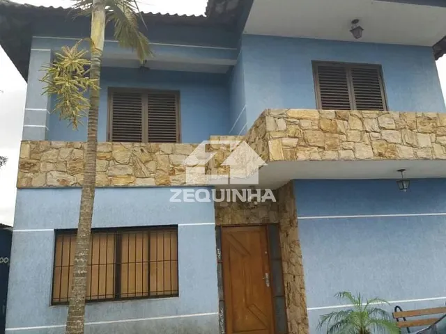 Casa com 420m² 4 quartos e 4 banheiros, à venda, no bairro City Bussocaba em Osasco