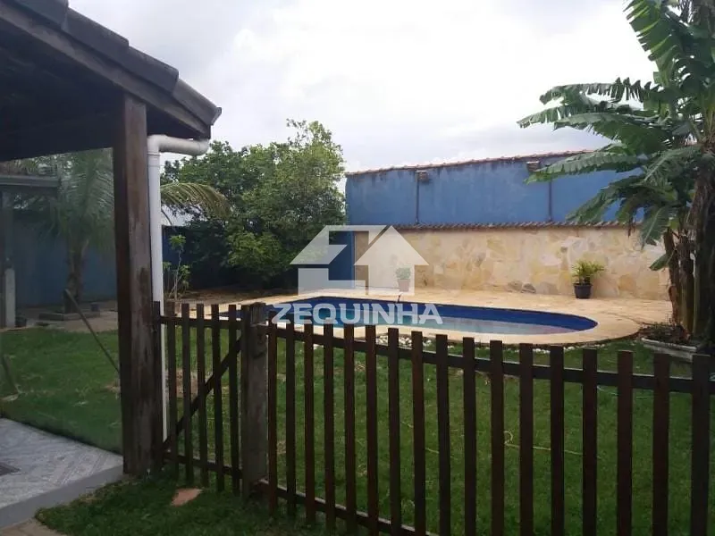 Casa, 4 quartos, 290 m² - Foto 1