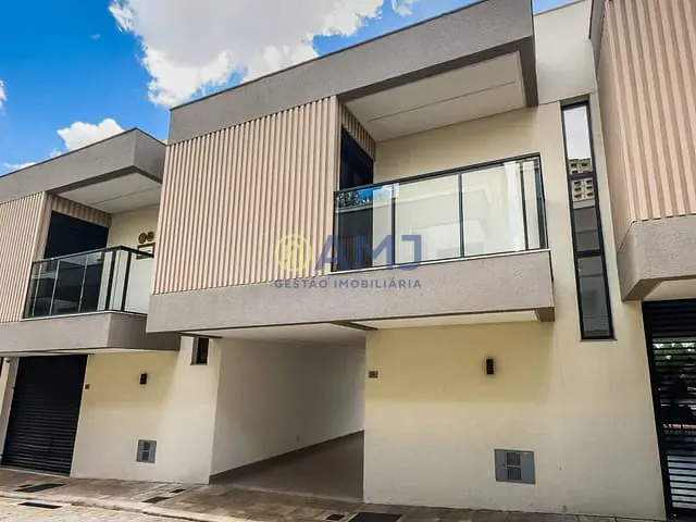 Sobrado 3 quartos e 3 banheiros, à venda, no bairro Jardim Atlântico em Goiânia
