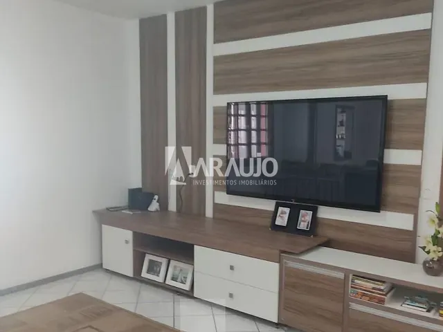 Casa com 236m² 2 quartos e 2 banheiros, à venda, no bairro Fazenda em Itajaí