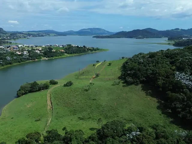 Casa 2 quartos e 2 banheiros, à venda, no bairro Riviera do Jaguari em Piracaia