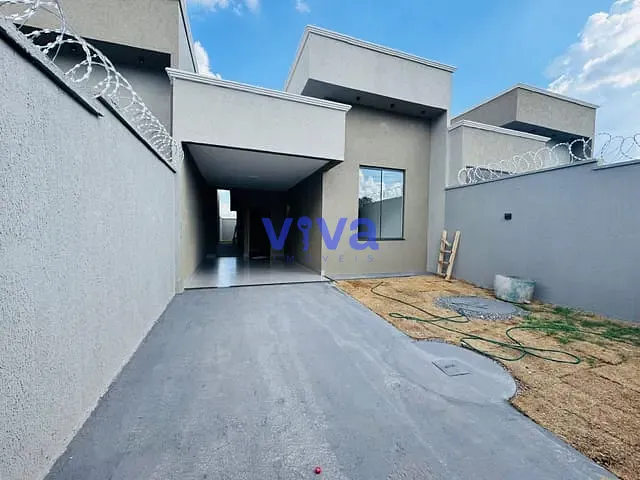 Casa com 200m² 3 quartos e 2 banheiros, à venda, no bairro Jardim Buriti Sereno em Aparecida de Goiânia