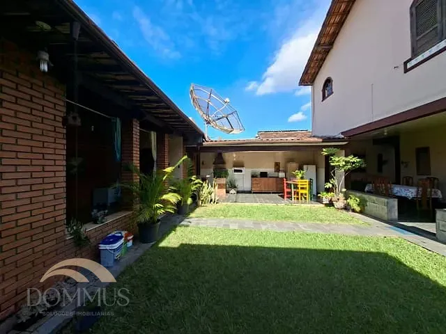 Casa 4 quartos e 3 banheiros, à venda, no bairro Cariru em Ipatinga