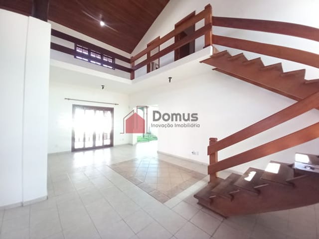 Casa com 450m², à venda, no bairro Jardim Residencial Doutor Lessa em Pindamonhangaba