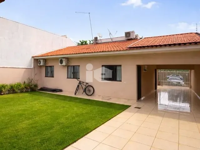 Casa com 301m² 3 quartos e 2 banheiros, à venda, no bairro Jardim do Café em Rolândia