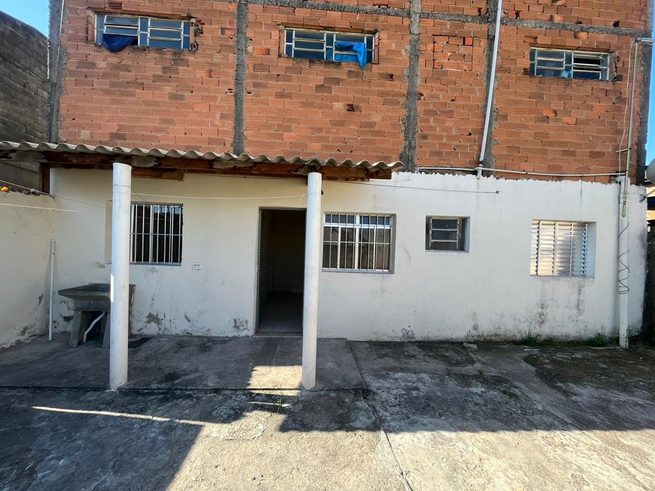 Casa, 1 quarto, 200 m² - Foto 1