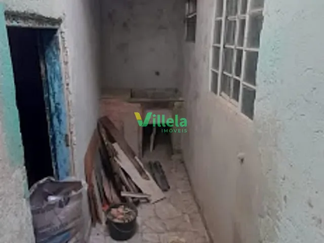 Casa à venda, no bairro Jardim Carolina em Itaquaquecetuba