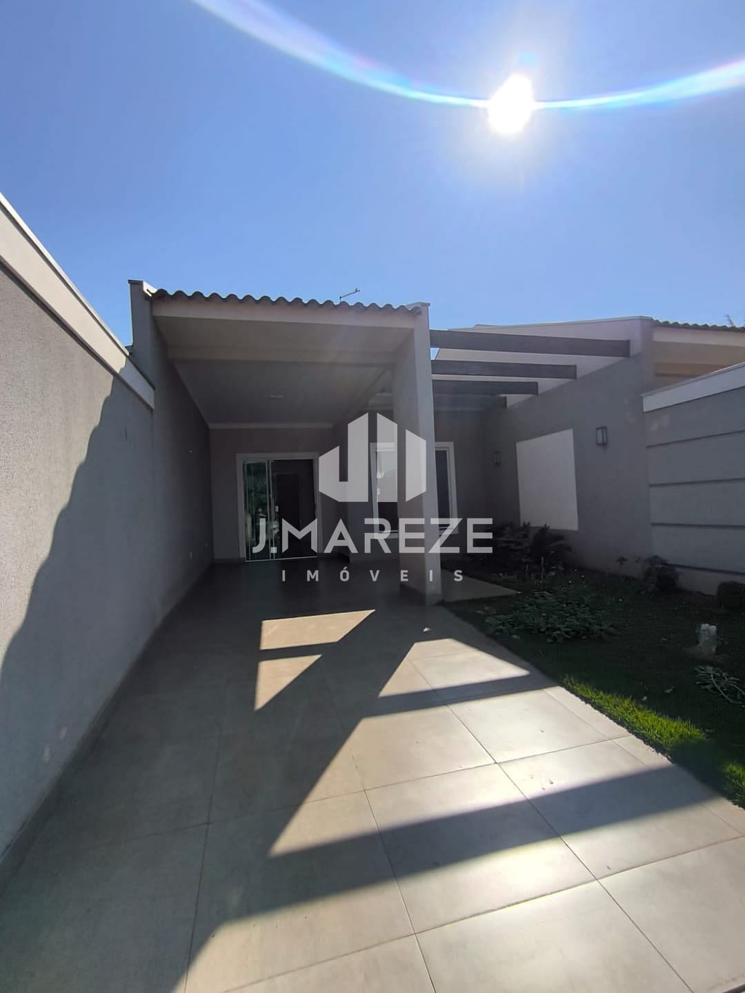 Casa à venda e aluguel com 3 quartos, 90m² - Foto 3