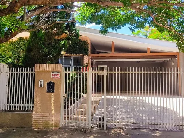 Casa 3 quartos e 2 banheiros, à venda, no bairro Lago Parque em Londrina