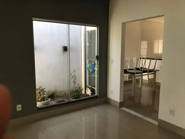 Casa com 250m² 2 quartos e 1 banheiro, à venda, no bairro Jardim Industriário em Cuiabá