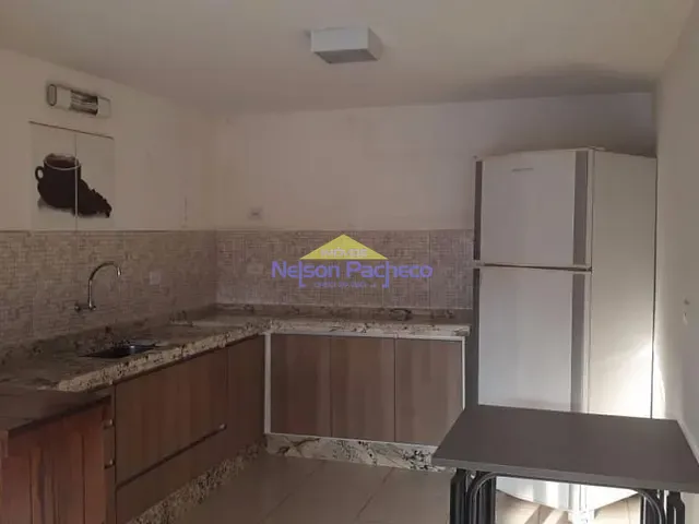 Casa com 300m² 3 quartos e 3 banheiros, à venda, no bairro Sto Antonio em Capivari