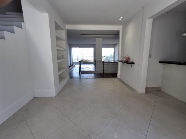 Foto do Casa - Casa duplex à Venda, Jardim Amália, Volta Redonda, Rj | OPEN HOUSE REAL ESTATE IMÓVEIS LTDA
