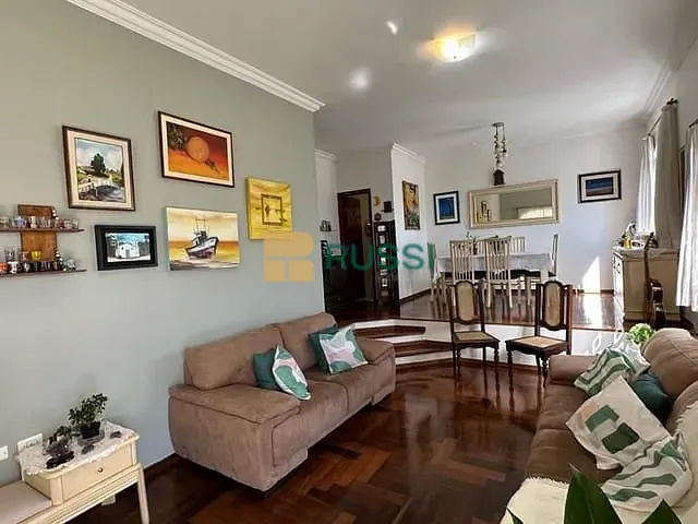 Casa com 300m² 4 quartos e 4 banheiros, à venda, no bairro Urbanova em São José dos Campos