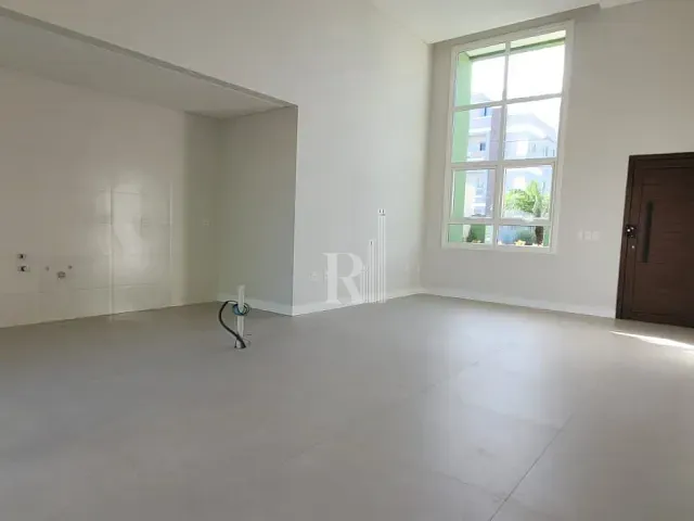 Casa com 137m² 3 quartos e 2 banheiros, à venda, no bairro Areias em Tijucas