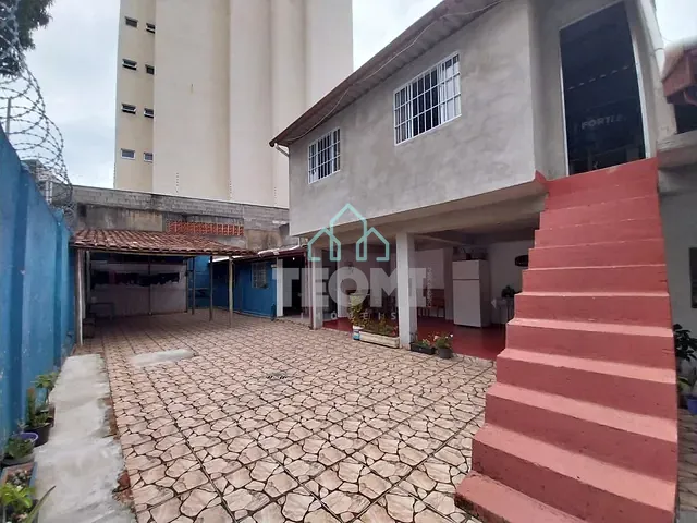 Casa com 314m² 3 quartos e 3 banheiros, à venda, no bairro Centro em Taubaté