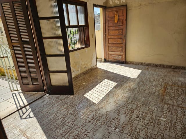 Casa com 196m² 6 quartos e 6 banheiros, à venda, no bairro Água Branca em São Paulo