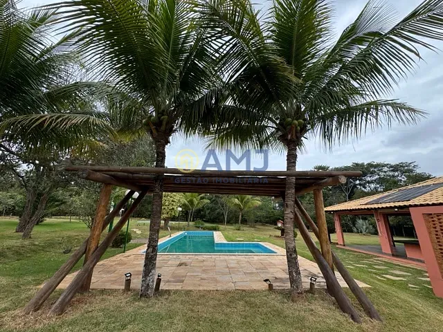 Casa com 5000m² 3 quartos e 7 banheiros, para alugar, no bairro Condomínio Alto da Boa Vista em Senador Canedo