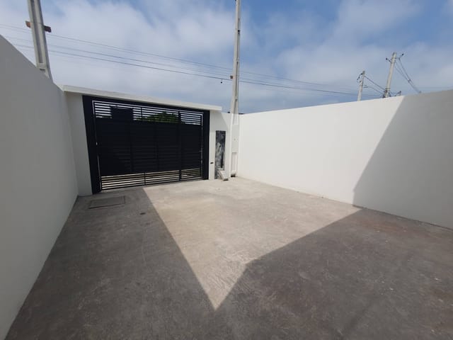 Foto do Casa - Casa nova à venda no bairro do Golfinho em Caraguatatuba, SP - 83m² com 3 dormitórios, sendo 1 suíte, quintal amplo | Área 12 imóveis
