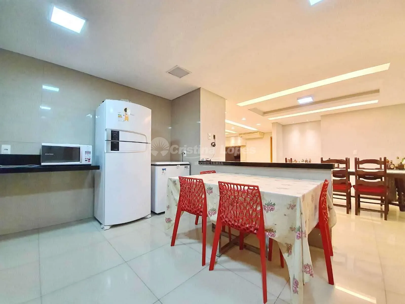 Casa, 3 quartos, 240 m² - Foto 6