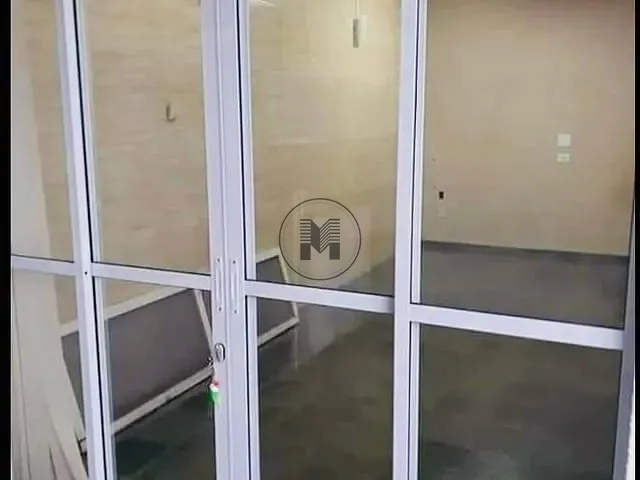 Casa com 225m² 2 quartos e 2 banheiros, à venda, no bairro Parque São Francisco em Guaratinguetá