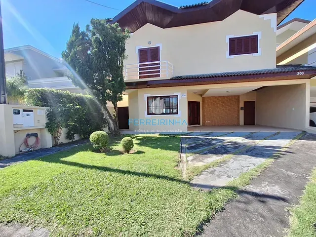 Casa com 400m² 4 quartos e 3 banheiros, à venda ou para alugar, no bairro Urbanova em São José dos Campos
