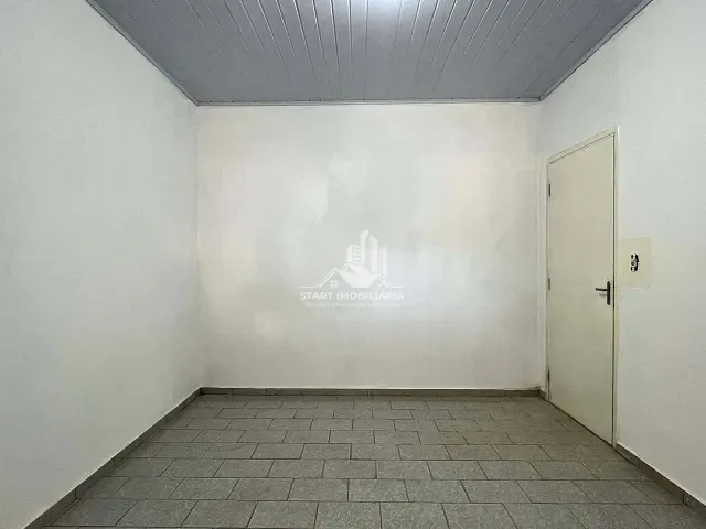 Casa 3 quartos e 1 banheiro, para alugar, no bairro Jardim California em Pederneiras