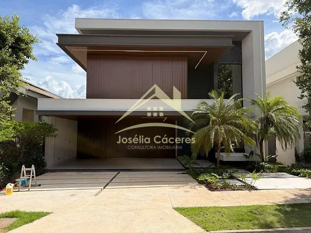 Casa com 440m² 5 quartos e 7 banheiros, à venda, no bairro Ribeirão do Lipa em Cuiabá