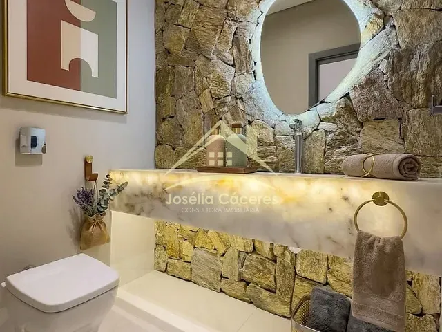 Casa com 440m² 5 quartos e 7 banheiros, à venda, no bairro Ribeirão do Lipa em Cuiabá