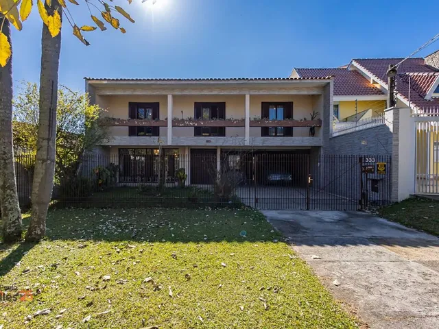 Casa 4 quartos e 4 banheiros, à venda, no bairro Guabirotuba em Curitiba