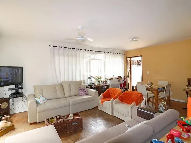Casa com 260m² 4 quartos e 4 banheiros, à venda ou para alugar, no bairro Campo Belo em São Paulo
