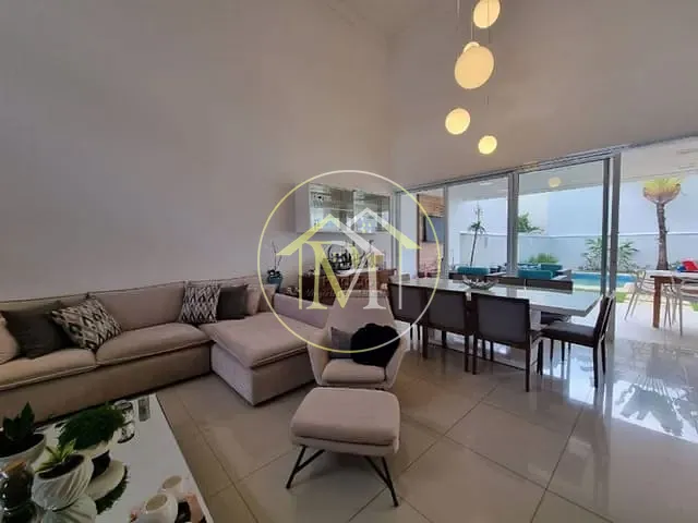 Casa com 360m² 3 quartos e 5 banheiros, à venda, no bairro Aparecidinha em Sorocaba