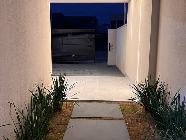 Casa com 300m² 3 quartos e 2 banheiros, à venda, no bairro Jardim Bougainville em Sinop
