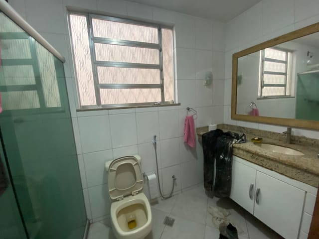 Casa 4 quartos e 3 banheiros, à venda, no bairro Vila Valqueire em Rio de Janeiro