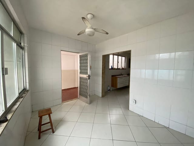 Casa 4 quartos e 3 banheiros, à venda, no bairro Vila Valqueire em Rio de Janeiro