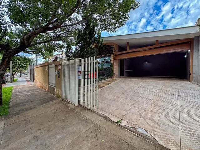 Casa 3 quartos e 2 banheiros, para alugar, no bairro Lago Parque em Londrina