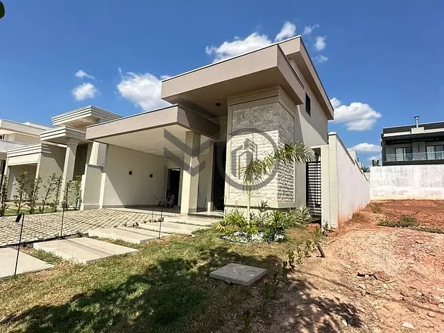 Casa com 307m² 3 quartos e 5 banheiros, à venda, no bairro Condomínio Belvedere em Cuiabá