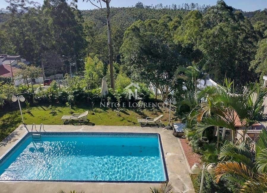 Casa à venda com 4 quartos, 600m² - Foto 3