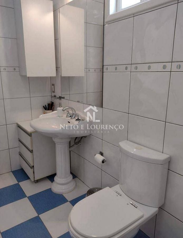 Casa à venda com 4 quartos, 600m² - Foto 16