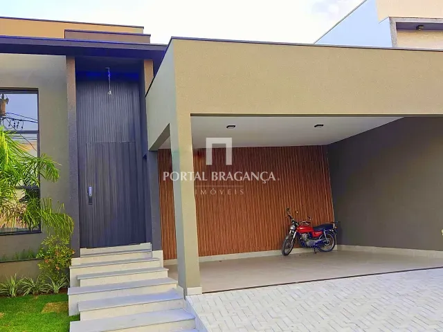 Casa 3 quartos e 3 banheiros, à venda, no bairro Condomínio Portal da Serra em Bragança Paulista