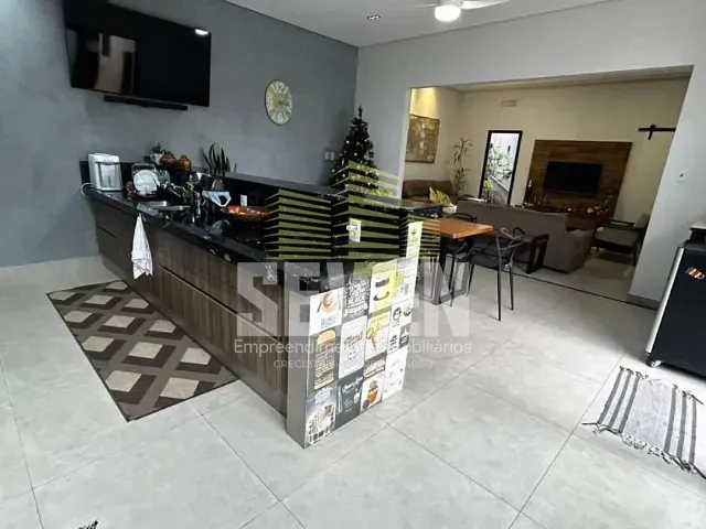 Casa com 243m² 3 quartos e 2 banheiros, à venda, no bairro Jardim Cruzeiro do Sul em Bauru