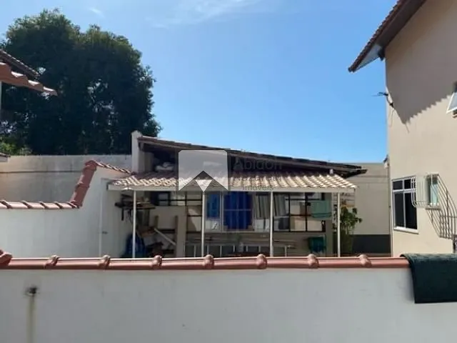 Casa com 230m² 2 quartos e 3 banheiros, à venda, no bairro Maria Paula em São Gonçalo