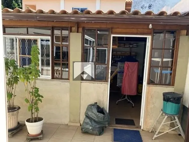Casa com 230m² 2 quartos e 3 banheiros, à venda, no bairro Maria Paula em São Gonçalo