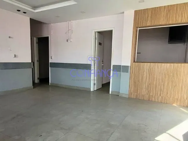 Casa com 286m², para alugar, no bairro Campo Grande em Rio de Janeiro